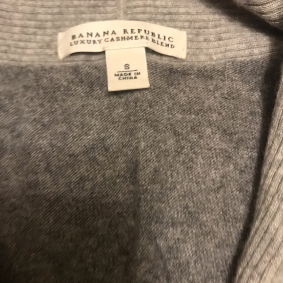 Gorgeous sweater - Picture 3 of 3